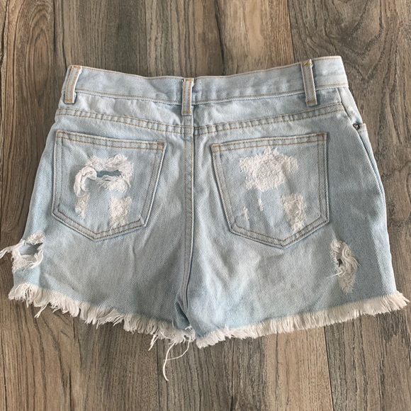Brandy Melville distressed denim shorts - Picture 2 of 4